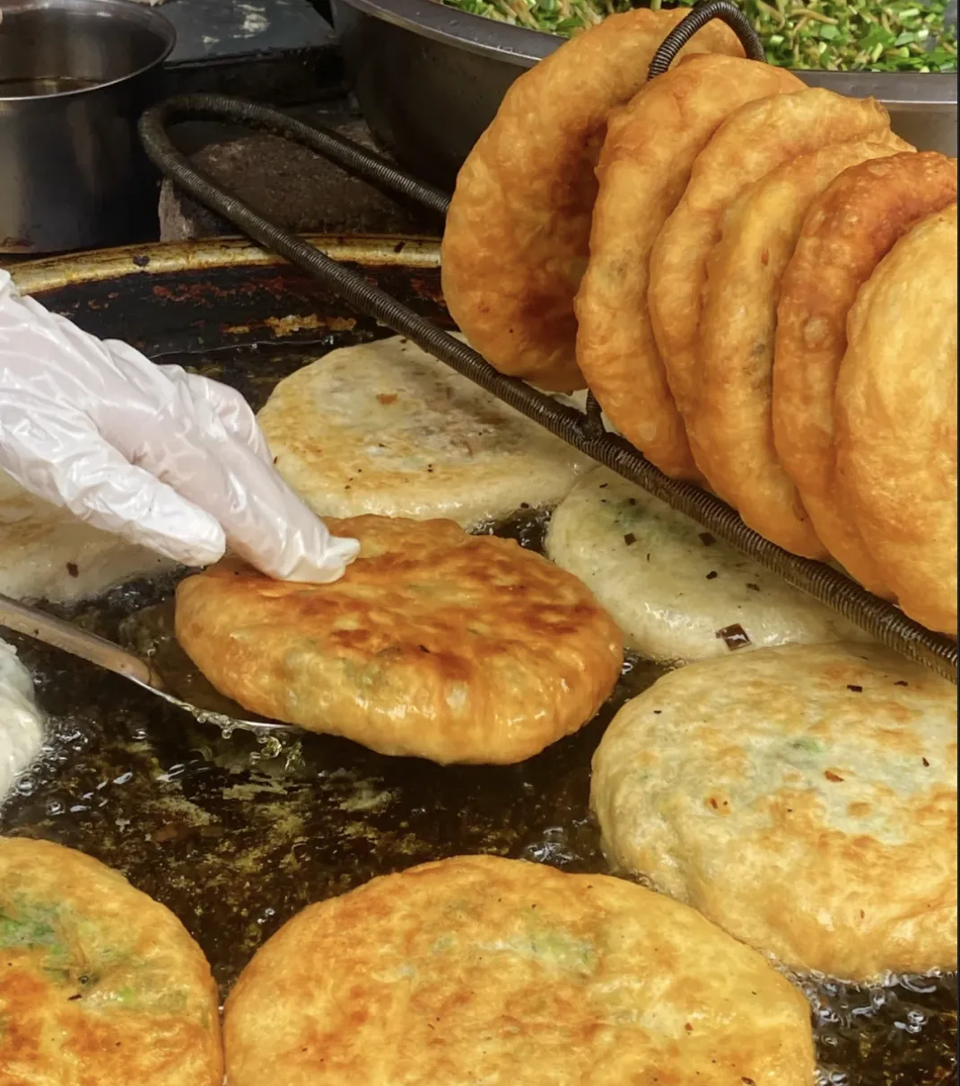 韭菜盒子:西安人早餐裡的金黃酥脆