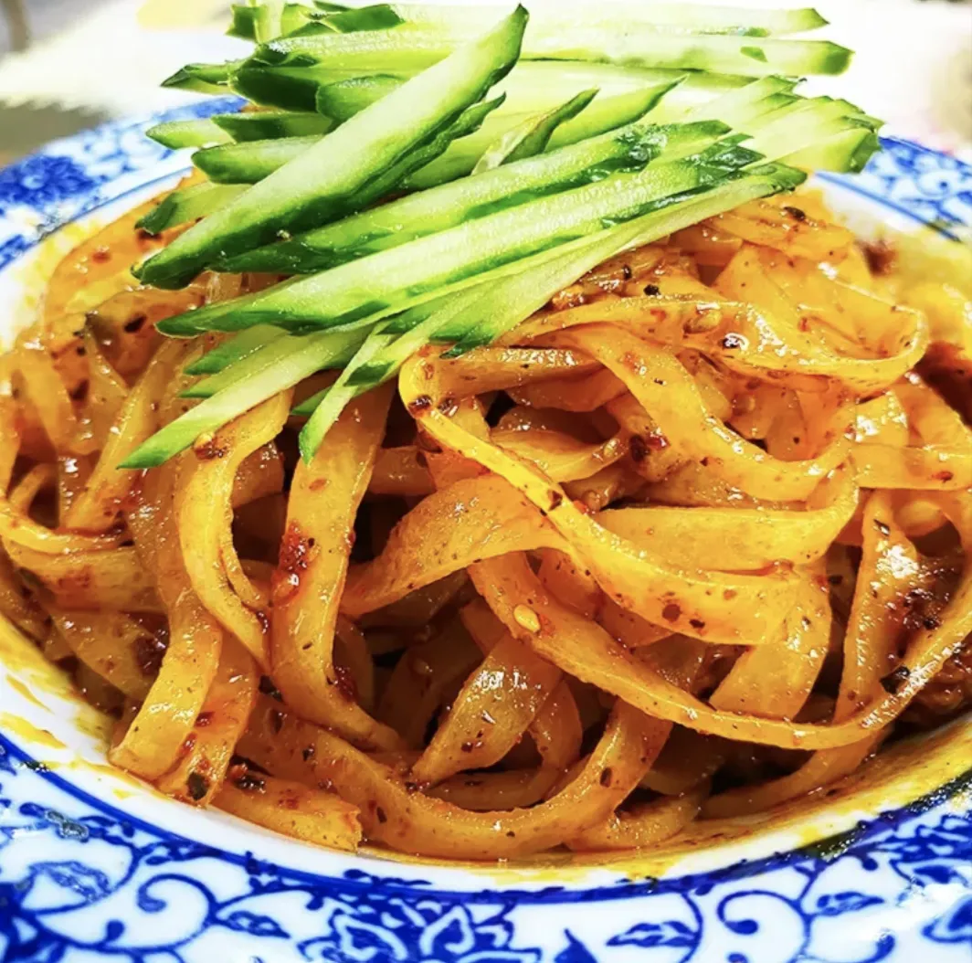 西安の涼皮（リャンピー）：灼熱の夏に最高の冷たい麺